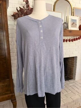 American Eagle Outfitters Light Blue Ribbed Henley Long Sleeve